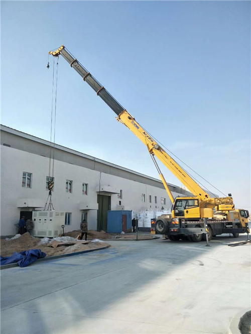喀什“超载就喊停”—— 吊车的 “重量保镖” 技术